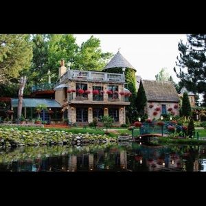 Meet your Posher, Evelyn